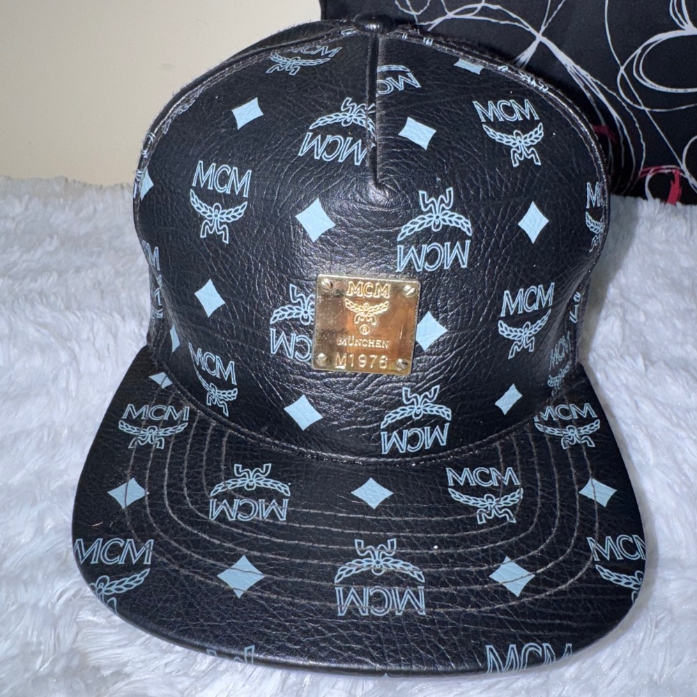 MCM Snapback Hat Mens OS Black Good Visetos Monogram Gold Plaque Faux Leather
